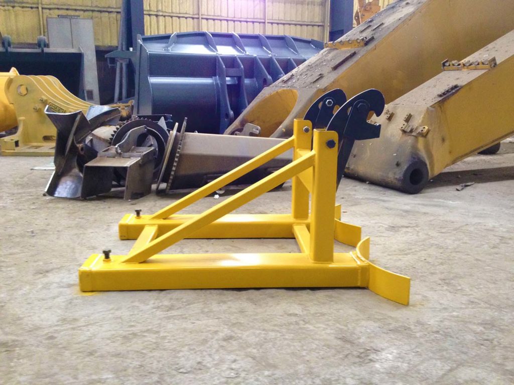 Forklift Fork Handling and Compact Attachments