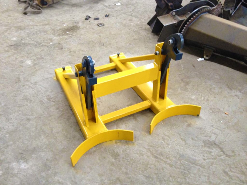 Forklift Fork Handling and Compact Attachments