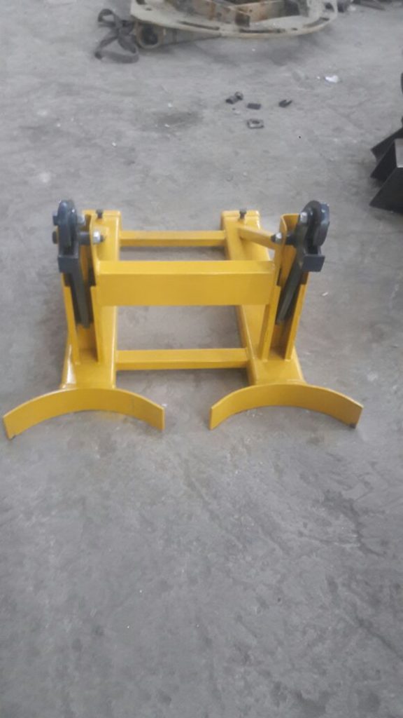 Forklift Fork Handling and Compact Attachments