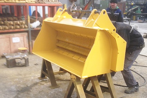 Grinder Bucket Loader