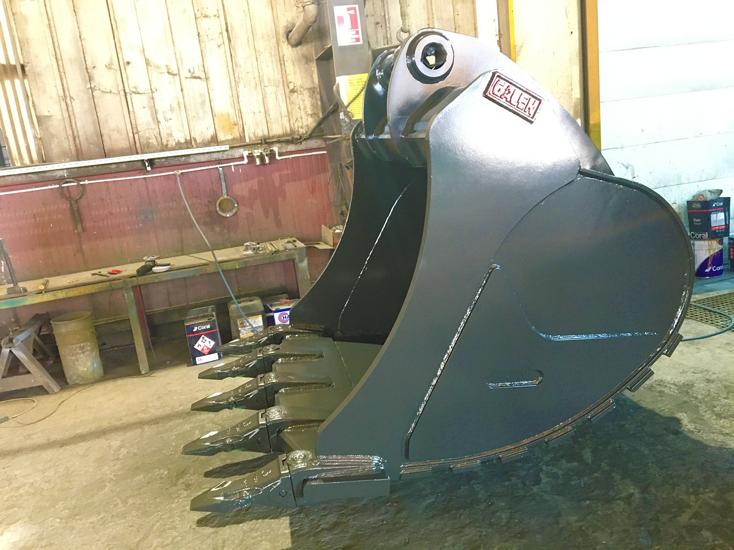 Earthmoving Excavator Buckets | Heavy Duty Rock Bucket