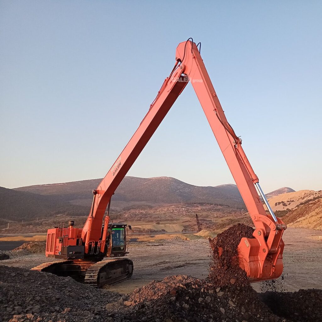 Hitachi ZX670 Long Reach Boom Arm For Excavator Canals Ponds