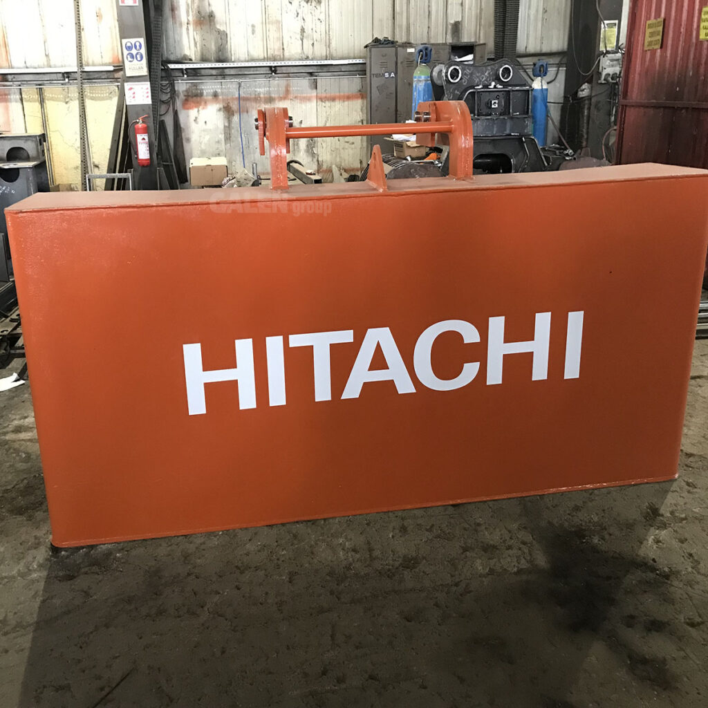 Hitachi ZX670 Backend Weight