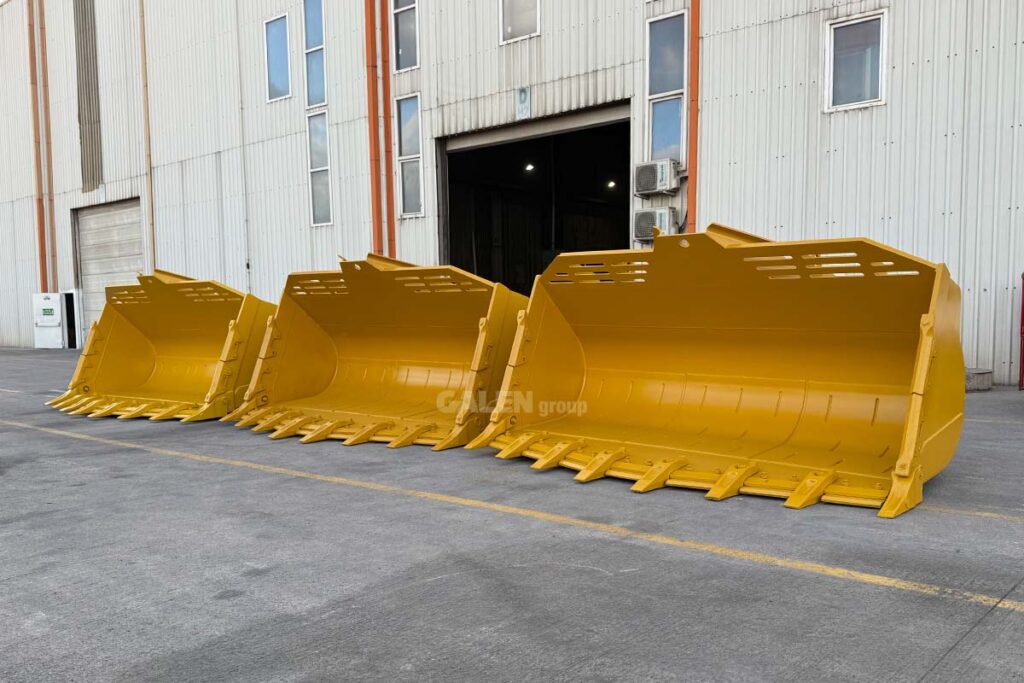 Komatsu WA475 Rock Bucket