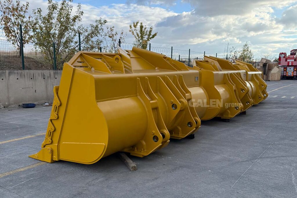 Komatsu WA475 Rock Bucket
